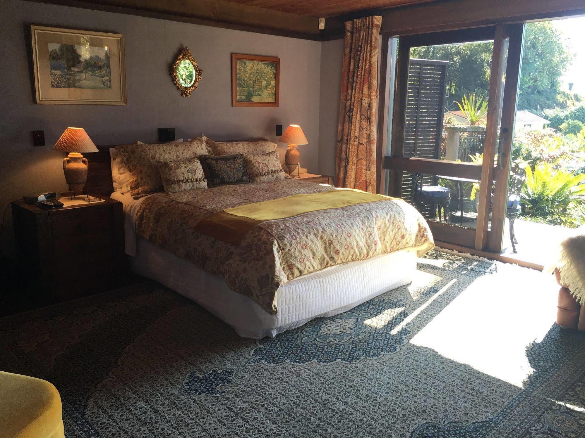 Matua Lodge ตาอูรังกา ภายนอก รูปภาพ