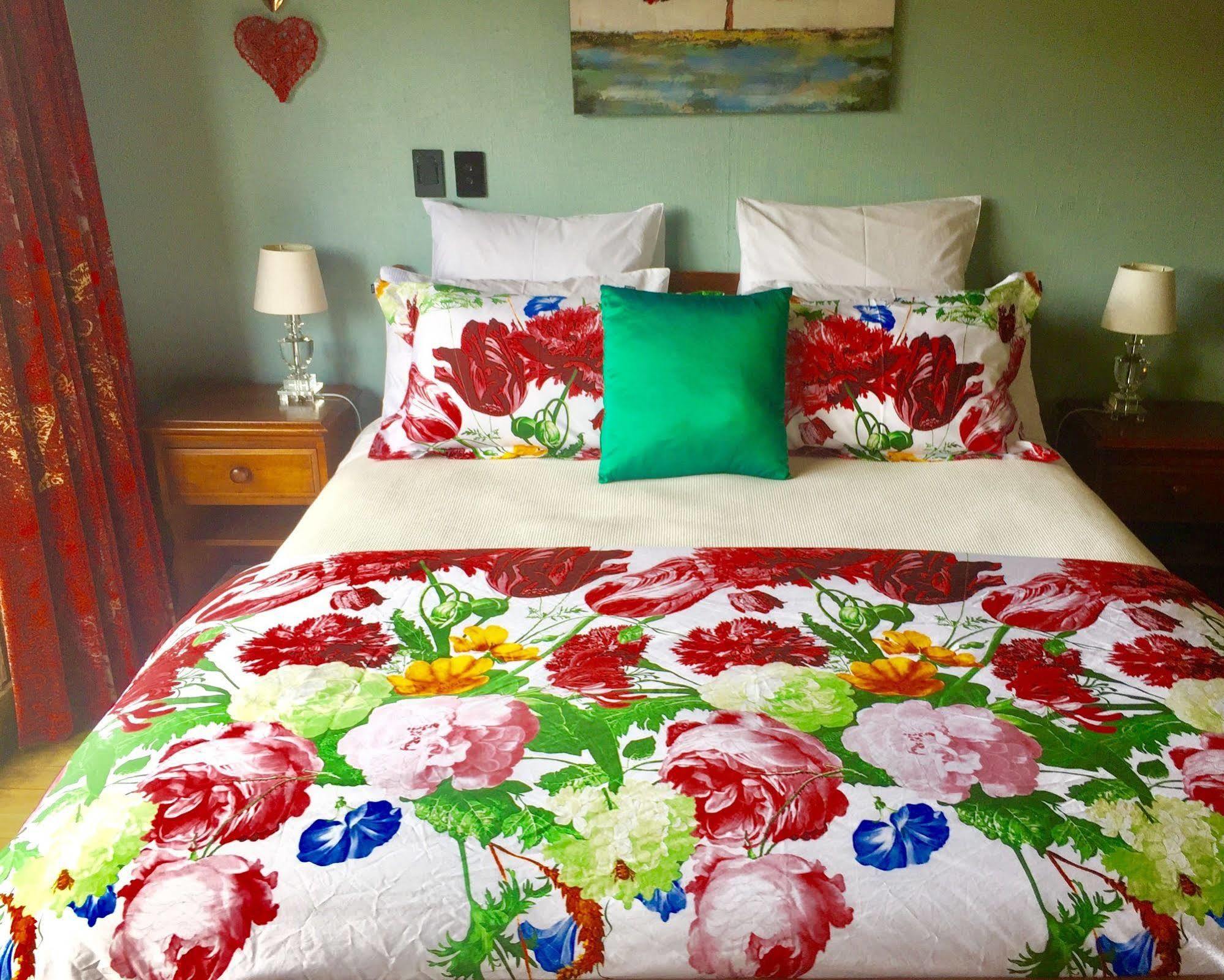 Matua Lodge ตาอูรังกา ภายนอก รูปภาพ